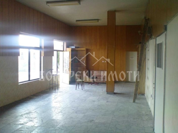 Магазин в Велико Търново, Акация - 160 кв.м за 526 €/кв.м - Снимка #1