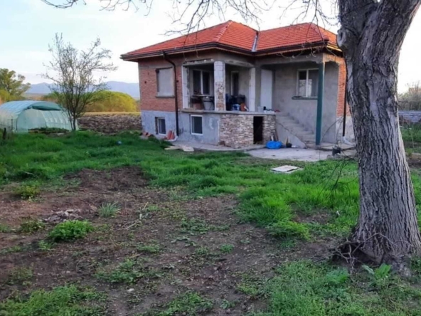 Къща в Асеновград - 100 кв.м за 704 €/кв.м - Снимка #1