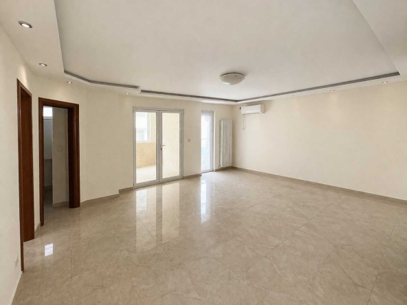 Дава се под наем Офис в Пловдив, Кършияка - 200 кв.м за 1645.77 € - Снимка #1