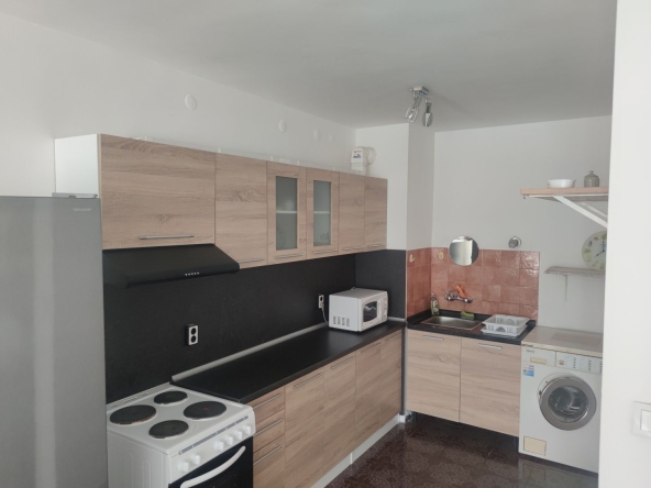 Дава се под наем Двустаен апартамент в София, Оборище - 78 кв.м за 561 € - Снимка #1