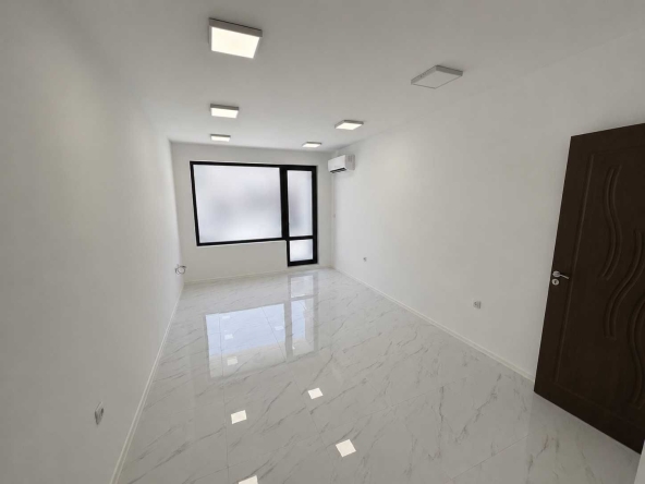 Дава се под наем Офис в Пловдив, Център - 61 кв.м за 498.27 € - Снимка #1