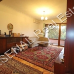 Дава се под наем Тристаен апартамент в София, Център - 120 кв.м за 698.19 € - Снимка #1