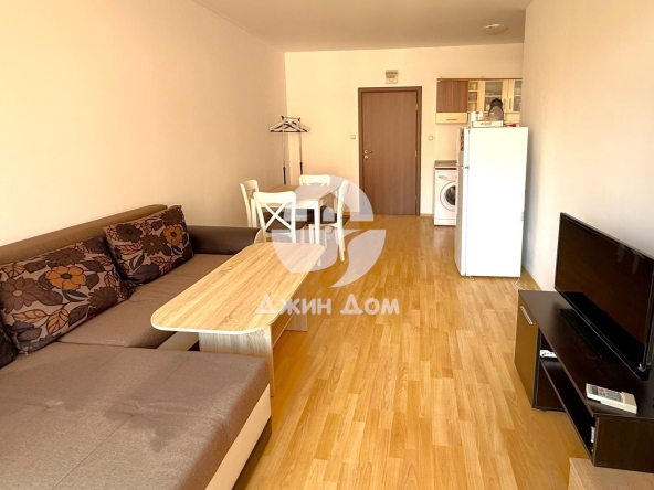 Двустаен апартамент в к.к. Слънчев бряг - 57 кв.м за 948 €/кв.м - Снимка #1