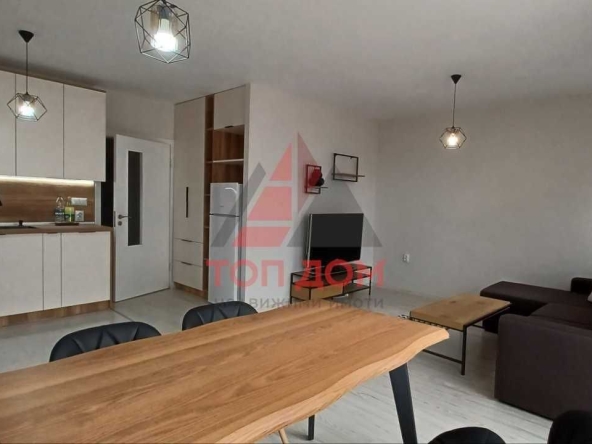 Дава се под наем Двустаен апартамент в Варна, Център - 60 кв.м за 700 € - Снимка #1