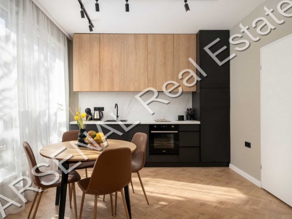 Дава се под наем Двустаен апартамент в София, Център - 60 кв.м за 970 € - Снимка #1