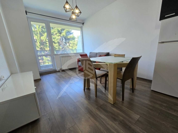 Дава се под наем Тристаен апартамент в София, Витоша - 73 кв.м за 747.66 € - Снимка #1