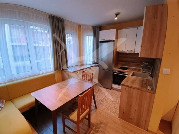 Дава се под наем Тристаен апартамент в София, Зона Б-18 - 100 кв.м за 698.19 € - Снимка #1