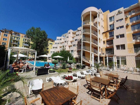 Двустаен апартамент в к.к. Слънчев бряг - 51 кв.м за 620 €/кв.м - Снимка #1