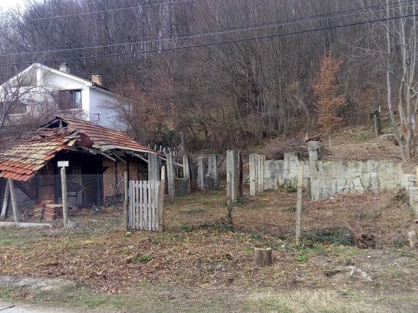 Парцел в с. Енчовци, Област Габрово - 501 кв.м за 20 €/кв.м - Снимка #1