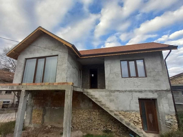 Къща в с. Мортагоново, Област Разград - 144 кв.м за 244 €/кв.м - Снимка #1