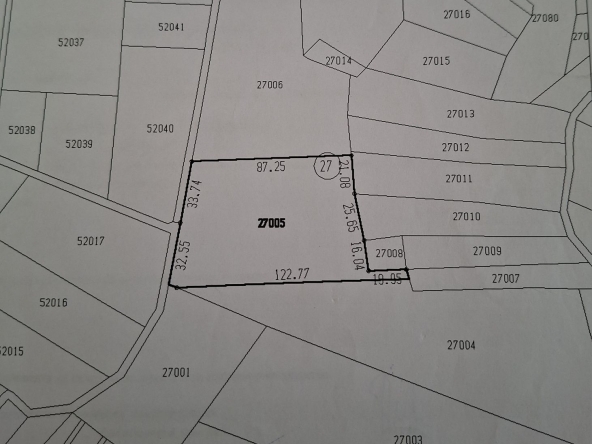 Земеделски имот в Перник, Изток -  кв.м за 638 €/дка - Снимка #1