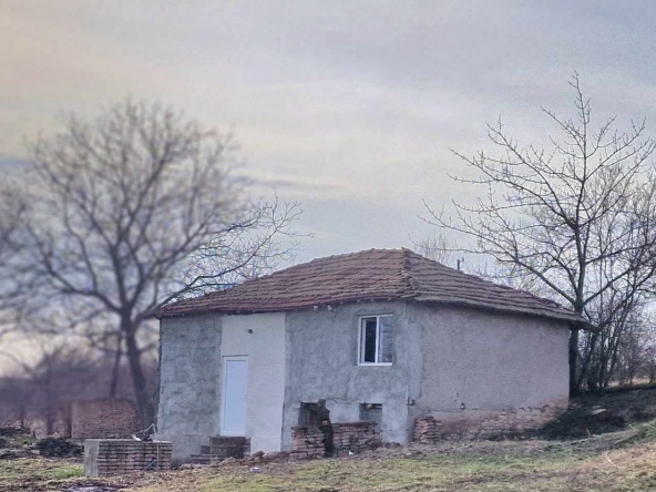 Къща в с. Пороище, Област Разград - 73 кв.м за 162 €/кв.м - Снимка #1