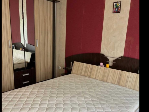 Дава се под наем Тристаен апартамент в София, Бояна - 90 кв.м за 700 € - Снимка #1