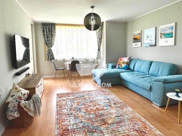 Двустаен апартамент в к.к. Слънчев бряг - 64 кв.м за 1172 €/кв.м - Снимка #1