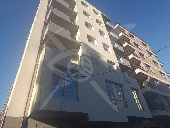 Тристаен апартамент в София, Център - 118 кв.м за 1949 €/кв.м - Снимка #1