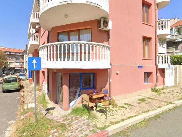 Магазин в Поморие - 34 кв.м за 855 €/кв.м - Снимка #1