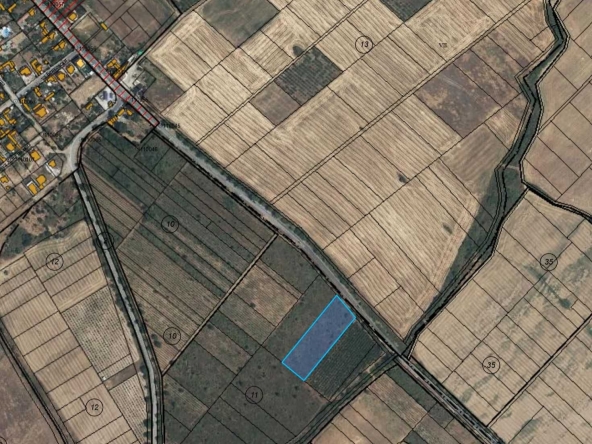 Парцел в с. Червен, Област Пловдив - 12000 кв.м за 21 €/кв.м - Снимка #1