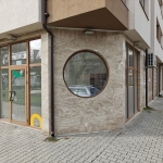 Магазин в Казанлък - 68 кв.м за 1125 €/кв.м - Снимка #1