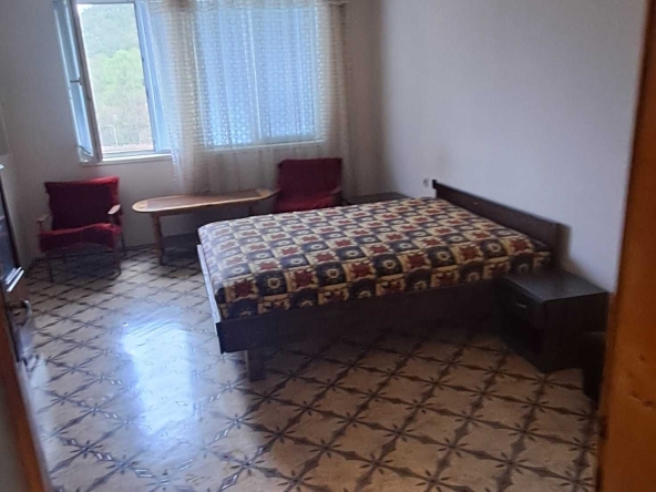 Дава се под наем Тристаен апартамент в Пловдив, Христо Смирненски - 75 кв.м за 357 € - Снимка #1