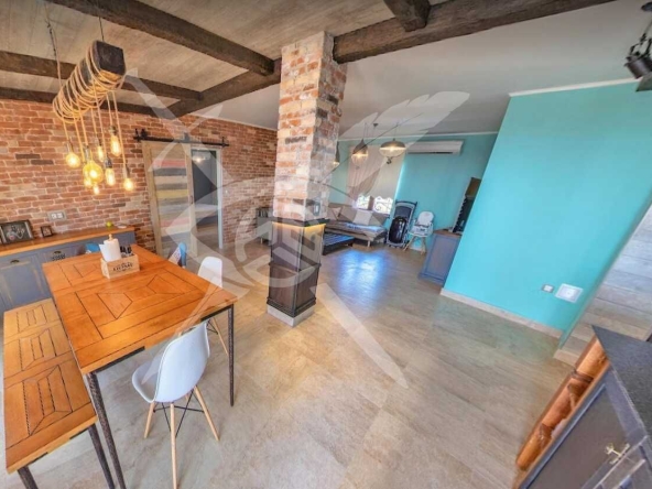 Тристаен апартамент в Несебър - 470 кв.м за 849 €/кв.м - Снимка #1