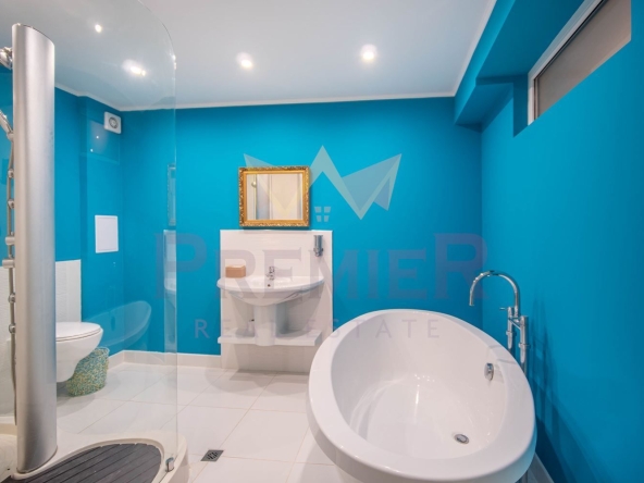 Многостаен апартамент в Свети Влас - 240 кв.м за 489 €/кв.м - Снимка #1