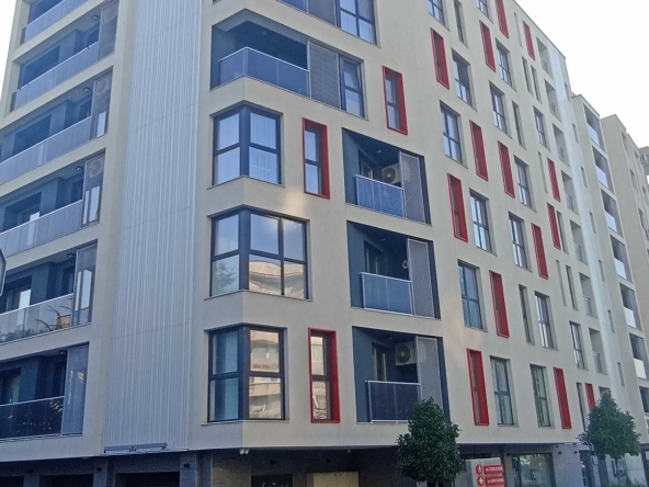 Дава се под наем Гараж / Паркомясто в Варна, Гранд Мол Варна - 13 кв.м за 76.5 € - Снимка #1