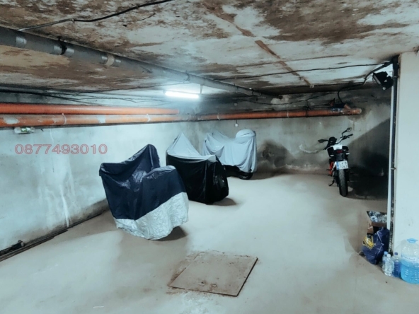 Дава се под наем Гараж / Паркомясто в София, Център - 28 кв.м за 30.6 € - Снимка #1