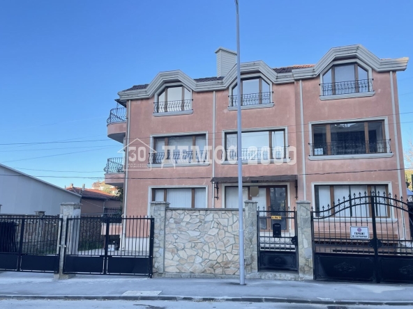 Дава се под наем Магазин в Варна, Левски - 140 кв.м за 612 € - Снимка #1