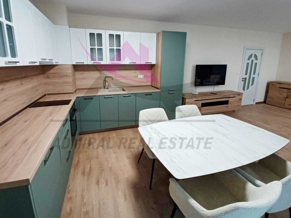 Дава се под наем Тристаен апартамент в Варна, Център - 90 кв.м за 850 € - Снимка #1