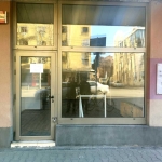 Дава се под наем Магазин в ж.Южен парк - 34 кв.м за 997.05 € - Снимка #1