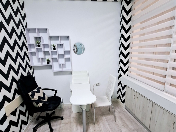 Дава се под наем  в Враца, Център -  кв.м за 178.5 € - Снимка #1