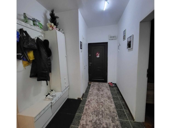 Тристаен апартамент в Добрич, Христо Ботев - 90 кв.м за 879 €/кв.м - Снимка #1