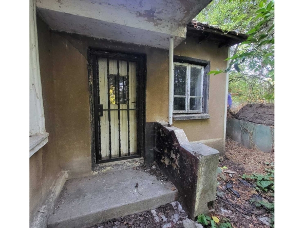 Къща в с. Преселенци, Област Добрич - 82 кв.м за 196 €/кв.м - Снимка #1