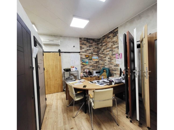 Магазин в Добрич, Център - 86 кв.м за 2500 €/кв.м - Снимка #1