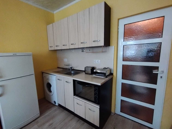 Дава се под наем Едностаен апартамент в София, 7-ми 11-ти километър - 25 кв.м за 306 € - Снимка #1