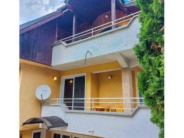 Дава се под наем Етаж от къща в София, в.з. Симеоново - Драгалевци - 80 кв.м за 458.49 € - Снимка #1