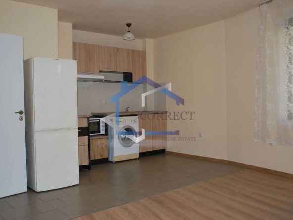 Дава се под наем Двустаен апартамент в Варна, Колхозен пазар - 60 кв.м за 306 € - Снимка #1