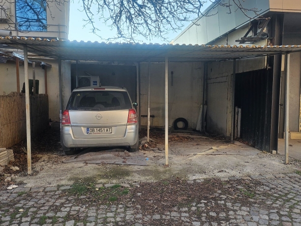 Дава се под наем Гараж / Паркомясто в София, Люлин 10 - 18 кв.м за 56.1 € - Снимка #1