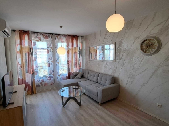 Дава се под наем Двустаен апартамент в София, Студентски град - 87 кв.м за 510 € - Снимка #1