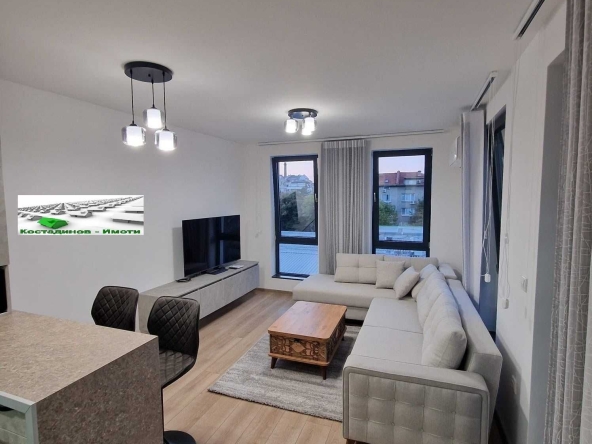 Дава се под наем Двустаен апартамент в Пловдив, Христо Смирненски - 73 кв.м за 600 € - Снимка #1