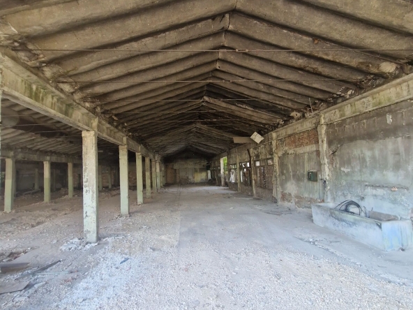 Склад в Силистра, Център - 1945 кв.м за 105 €/кв.м - Снимка #1