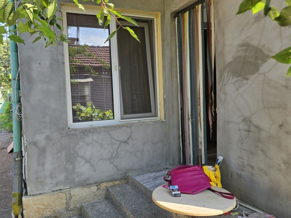 Къща в Нови пазар - 80 кв.м за 383 €/кв.м - Снимка #1