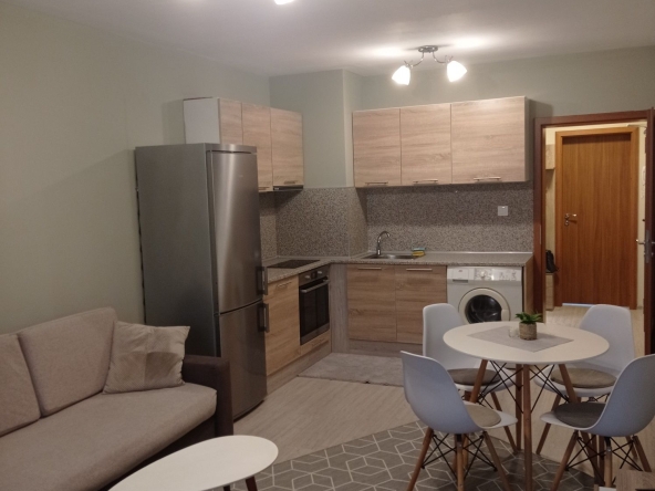 Дава се под наем Двустаен апартамент в Пловдив, Кършияка - 65 кв.м за 425 € - Снимка #1