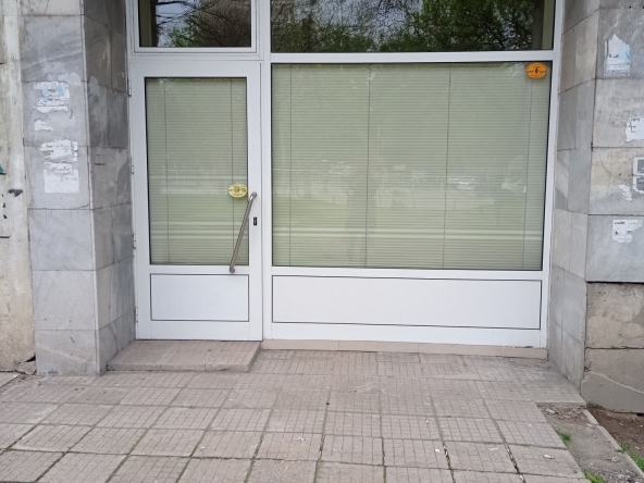 Дава се под наем Магазин в Видин, Васил Левски - 37 кв.м за 201.45 € - Снимка #1