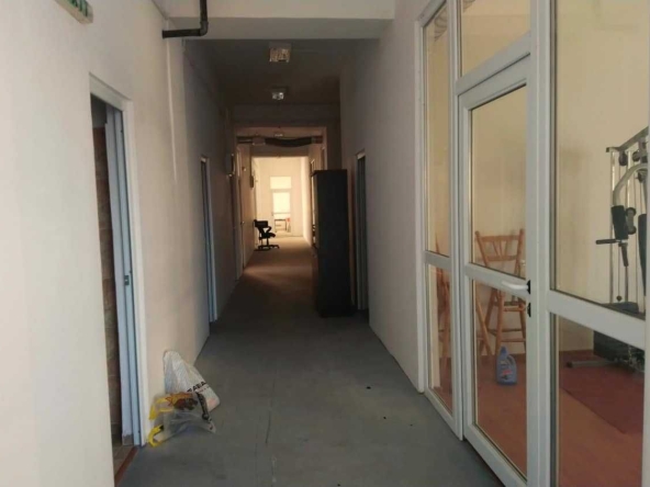 Склад в Пловдив, Център - 2400 кв.м за 300 €/кв.м - Снимка #1