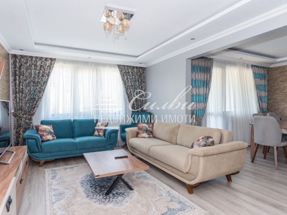 Четиристаен апартамент в Шумен, 2-ри корпус - 103 кв.м за 1065 €/кв.м - Снимка #1