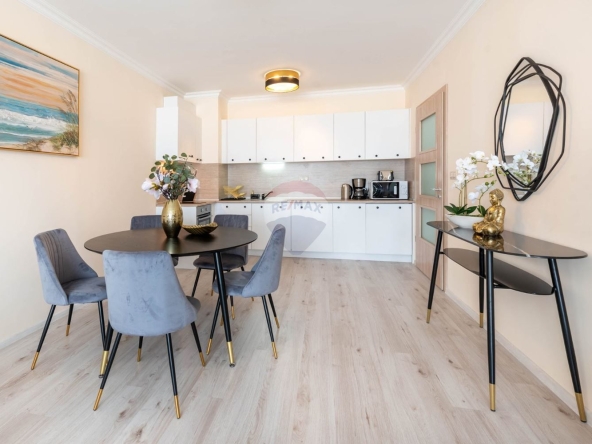 Дава се под наем Двустаен апартамент в Варна, Аспарухово - 80 кв.м за 698.19 € - Снимка #1