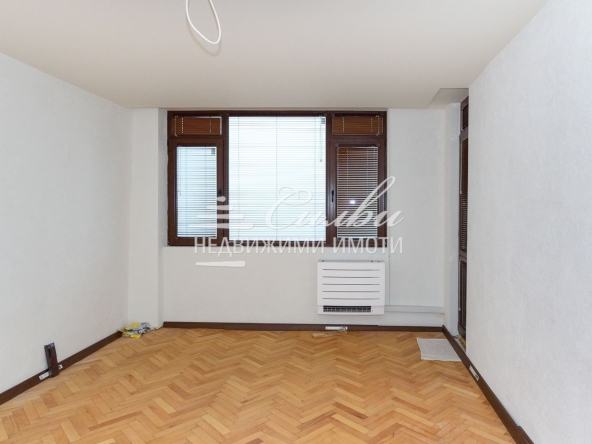 Едностаен апартамент в Шумен, Болницата - 43 кв.м за 1886 €/кв.м - Снимка #1