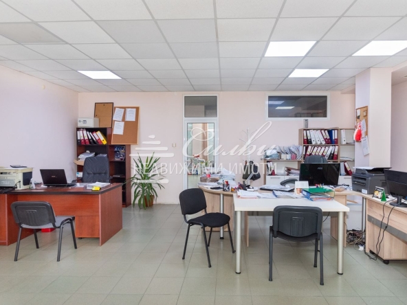 Магазин в Шумен, Пазара - 71 кв.м за 937 €/кв.м - Снимка #1