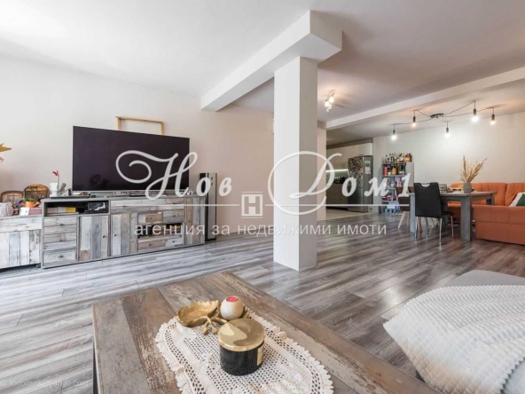 Тристаен апартамент в Варна, Победа - 140 кв.м за 1275 €/кв.м - Снимка #1